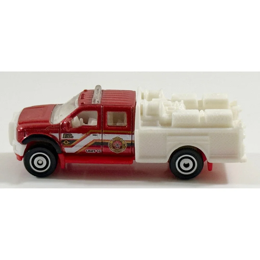 Matchbox Ford F-550 Super Duty Kids 1:64 Red White Fire Truck Unit 16 2010